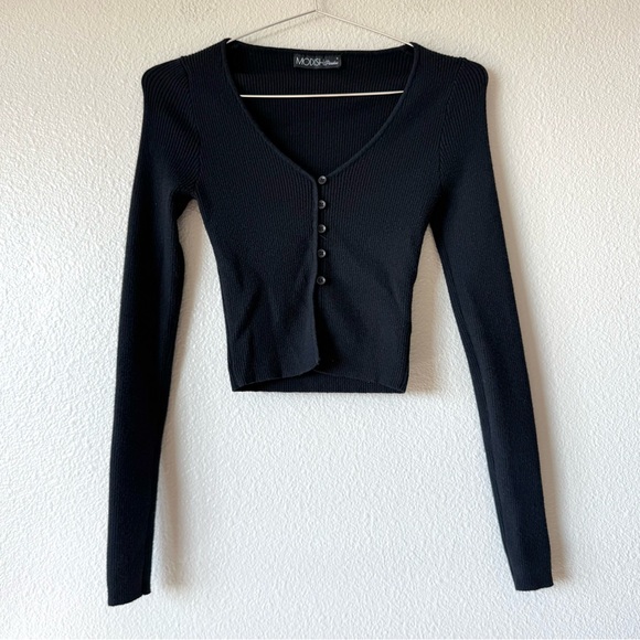 Modish Ribbed Knit Cardigan Sweater - Picture 1 of 9